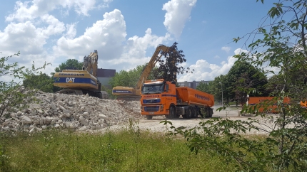 chantier coeur de ville camions